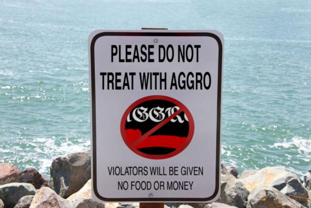 File:Do not feed aggro.jpg - Heyuri Historical Society